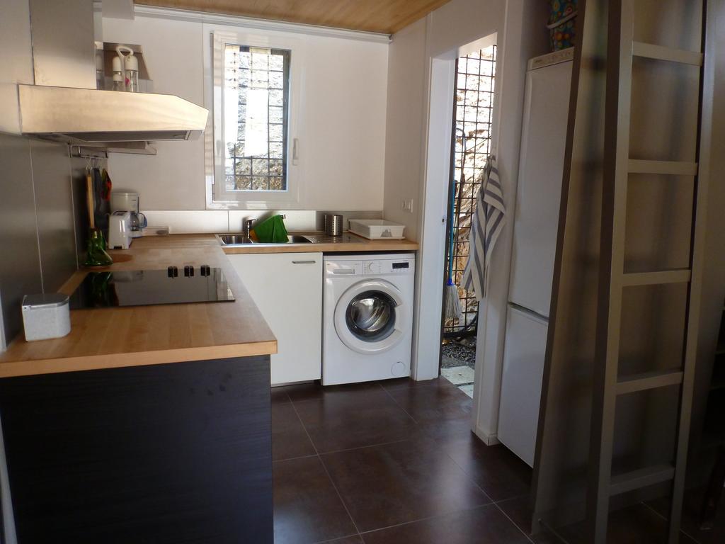 Apartment Rovellada Platja Colera Oda fotoğraf